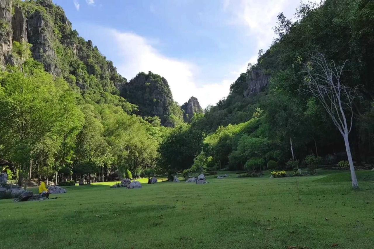 Baan Taklom Chomtalay Hotel Cha-Am Exterior foto